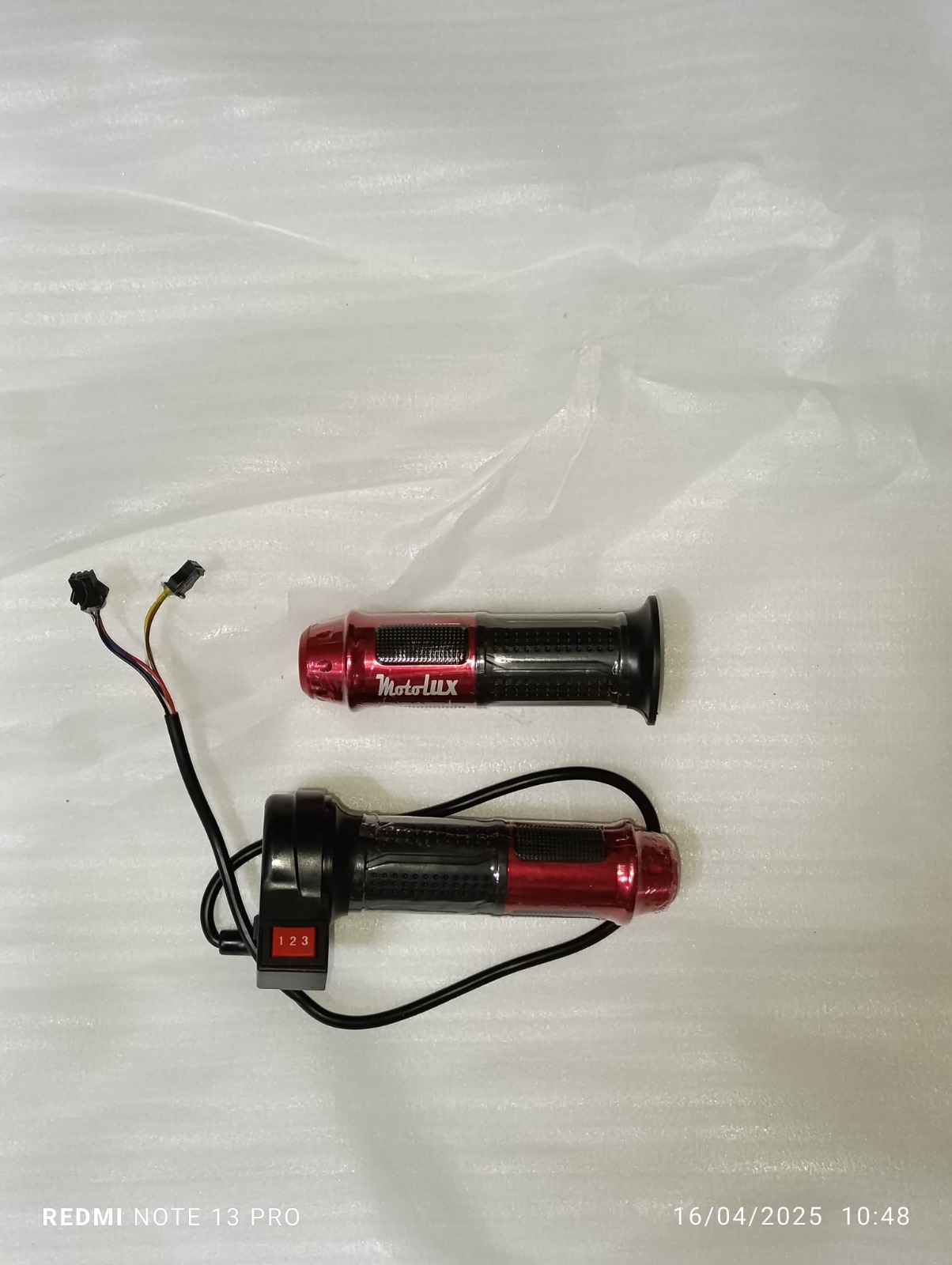 Motolux Elektrikli Bisiklet Universal 3 Vitesli Gaz Kolu (Kırmızı Detaylı - Modifiye Tipi)